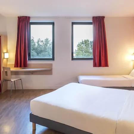 Premiere Classe Hotel