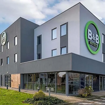 Ouest Hotel 2*