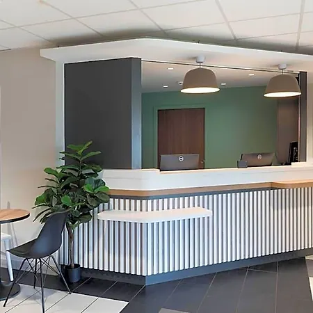 Hotel Ouest 2*