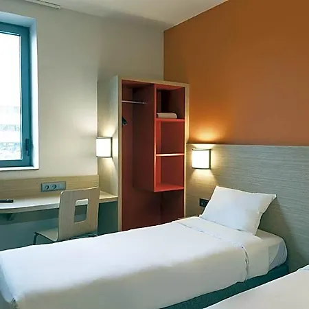 Hotel Ouest Laval (Mayenne)