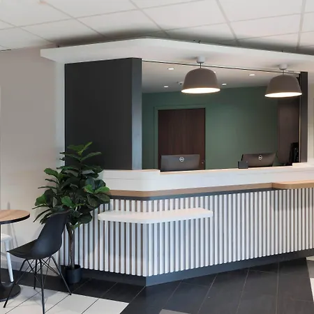 Hotel Ouest 2*