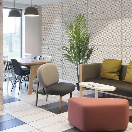 Ouest Hotel 2*