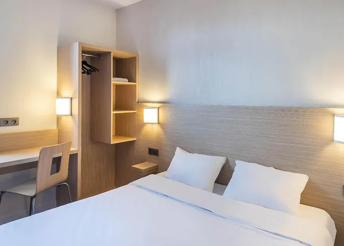 Hotel Ouest Laval (Mayenne)